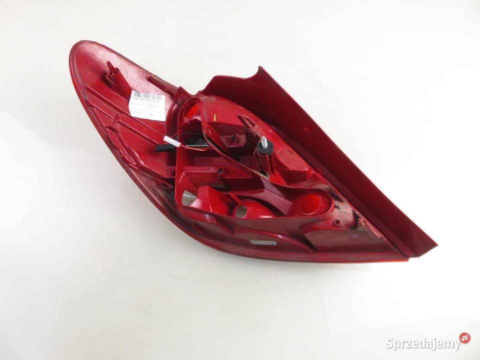 LAMPA PRAWA TYLNA PEUGEOT 207 9686565980
