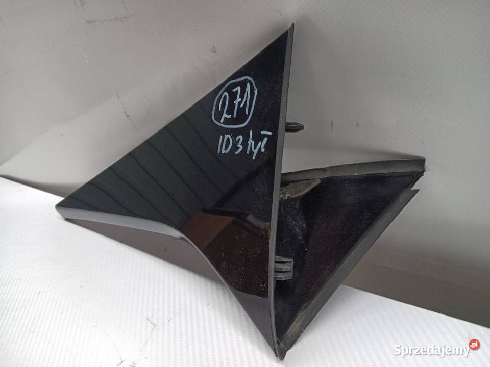 TAPICERKA TYLNEJ KLAPY VW ID3 10A827939A osobowe