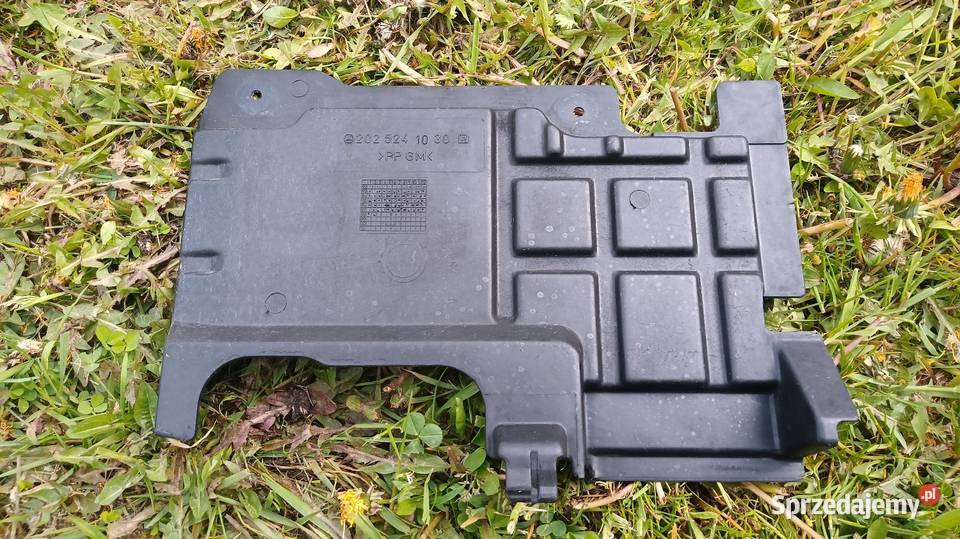 Osłona dolna komory silnika lewa Mercedes W202 Elementy wygłuszające sprzedam