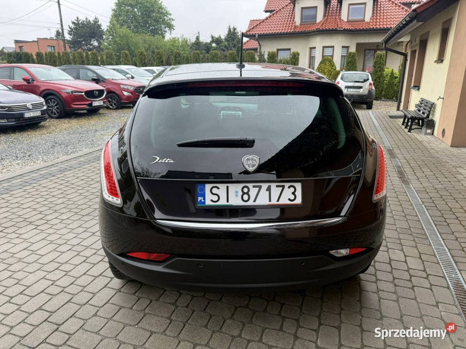 Lancia Delta 14 120 Klimatronik Navi III 2008 śląskie Orzech