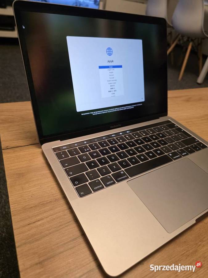 MacBook Pro 13 A1989 i7 16GB RAM 512GB SSD 2019 Liczba rdzeni 4 Apple Bydgoszcz