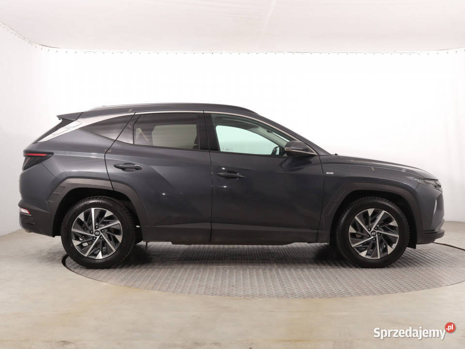 Hyundai Tucson 16 TGDI 48V MHEV asystent pasa ruchu Tucson Katowice