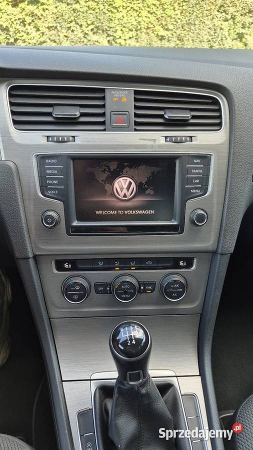 Volkswagen Golf 7 16 diesel 2017 radary aktywny manualna Stargard