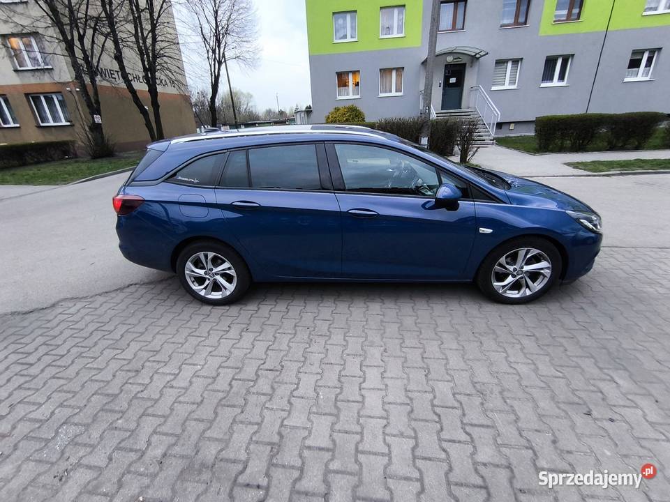 Opel Astra 14T Kombi niski przebieg ASO 2018 śląskie Bytom