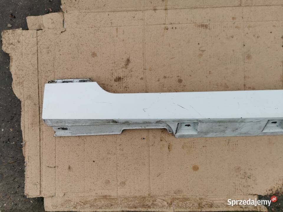 Listwa progowa prawa vw volkswagen passat b8 listwy boczne