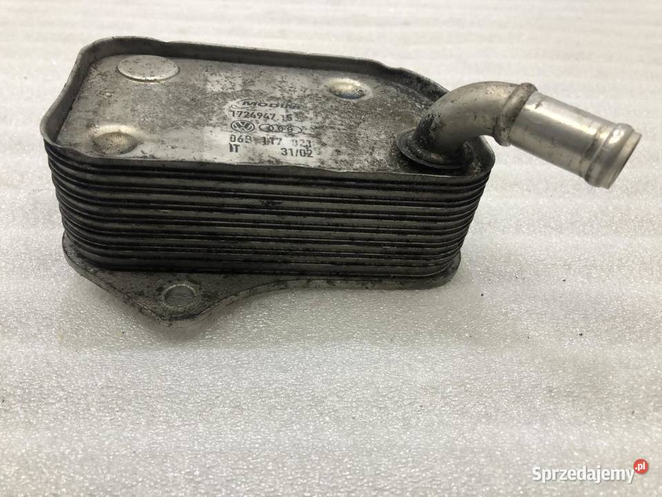 CHŁODNICA OLEJU AUDI A4 B8 06B117021 Motoryzacja
