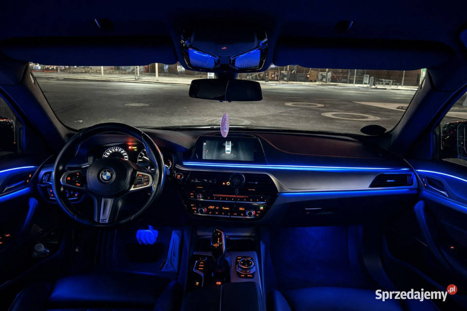 BMW 520 G30G31 20172023 Sedan / Limuzyna Sadlno