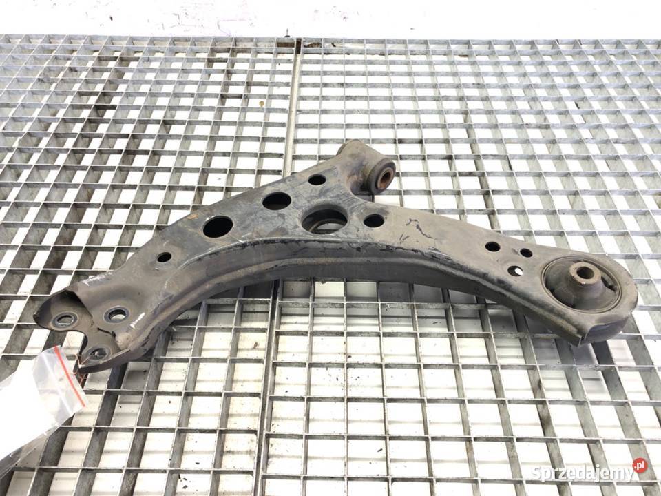 WAHACZ PRAWY PRZÓD TOYOTA COROLLA E21 Wahacze