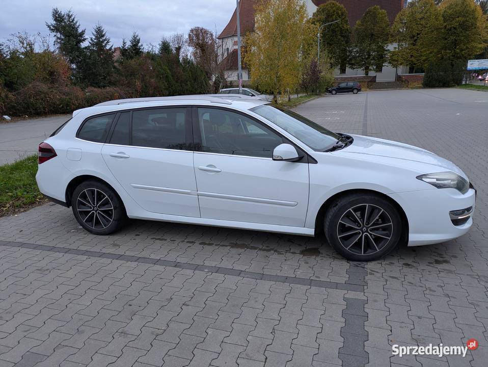 Renault Laguna 3 ph3 benzyna kombi nieuszkodzony Laguna