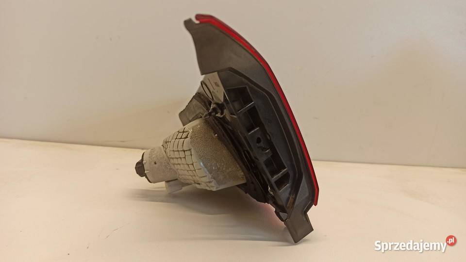 MAZDA 3 LAMPA LEWY TYŁ RHD B45C513F0 sprzedam
