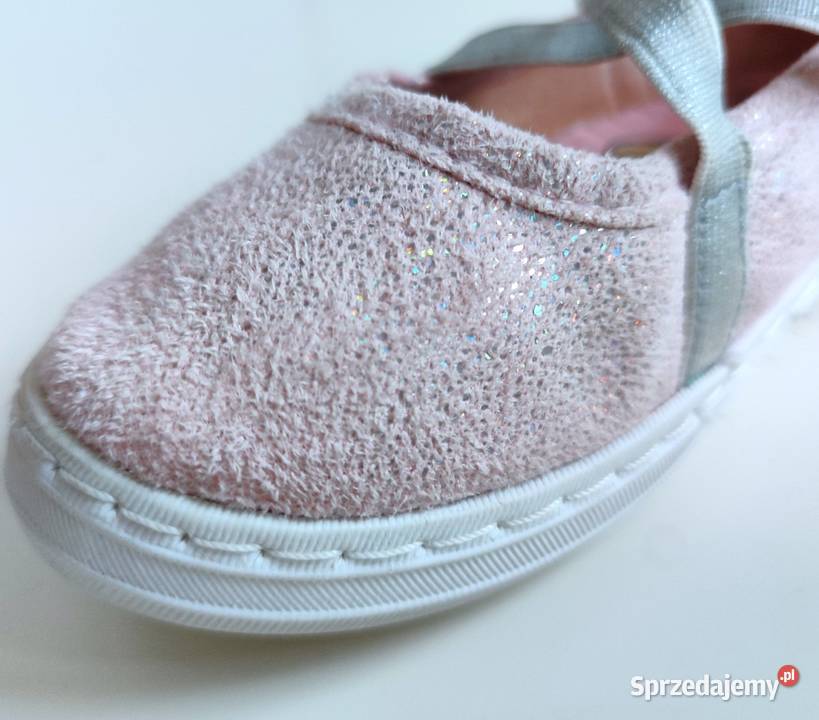 Kapcie buty Księżniczki Disneya Cool Club 26 Dla Dziecka śląskie Katowice