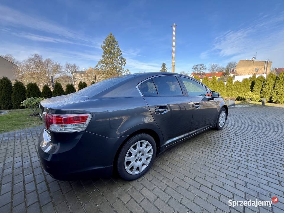 Toyota Avensis 18 Premium Motoryzacja sprzedam