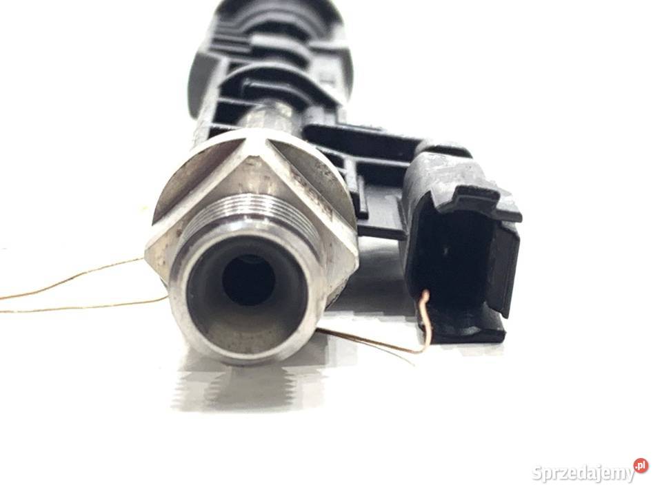 WTRYSKIWACZ BMW F30 7645960 20 245 1118 WTRYSK