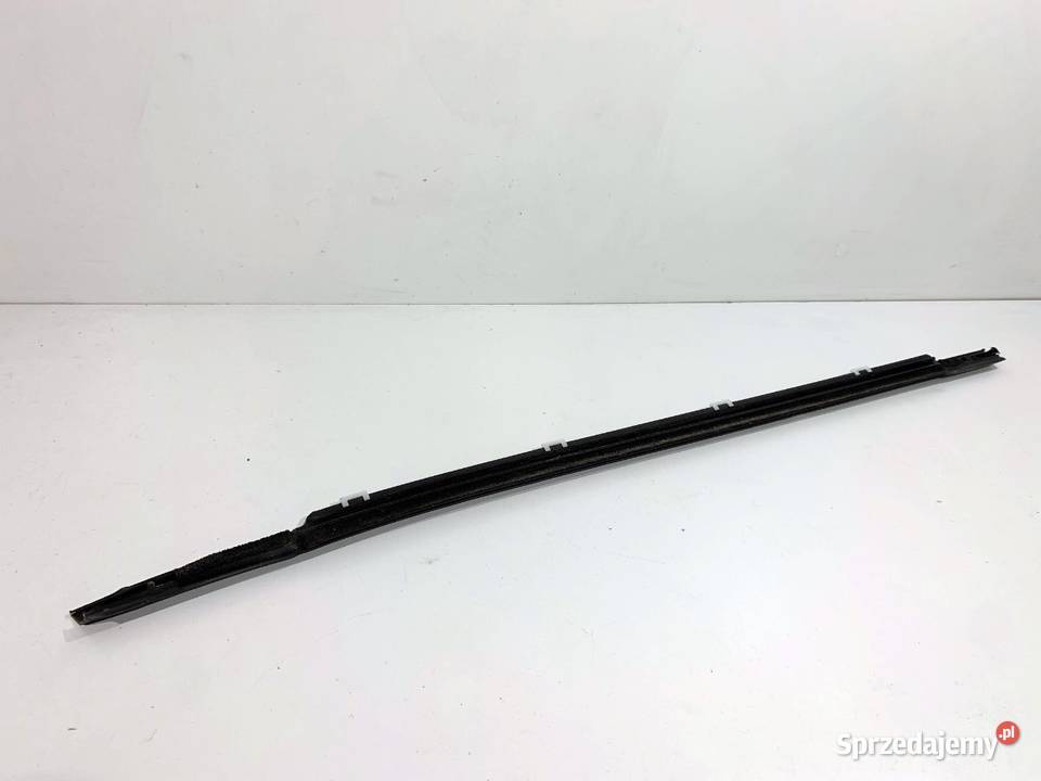 LISTWA ZGARNIAJĄCA TYŁ PRAWY HYUNDAI KONA podkarpackie