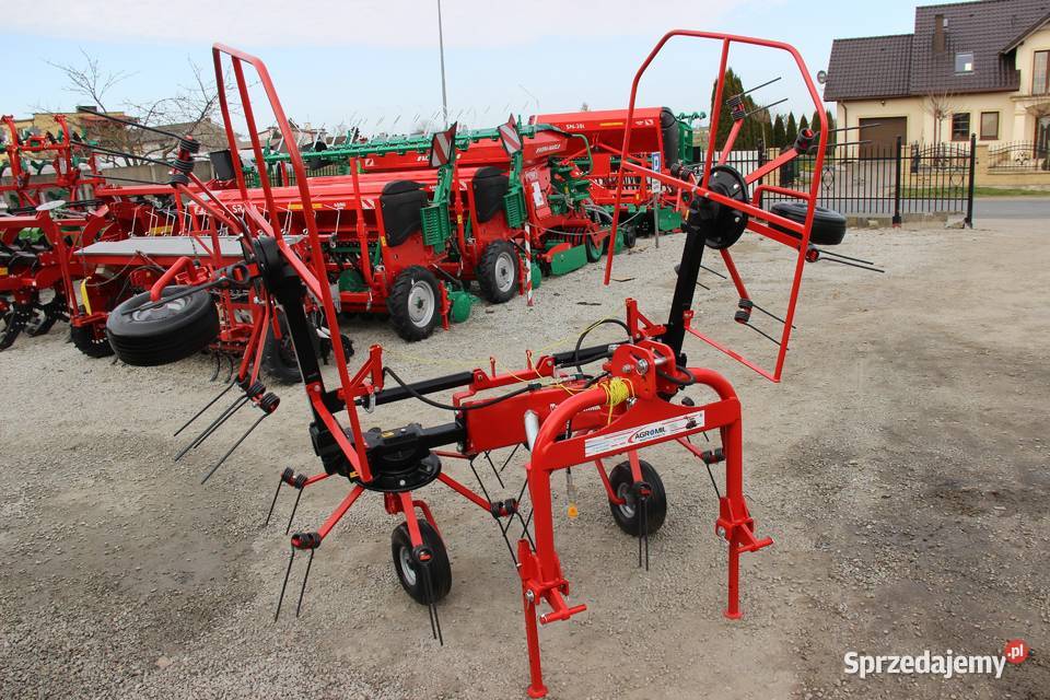 Przetrząsacz siana 4wirnikowy PKW45200 sprzedam