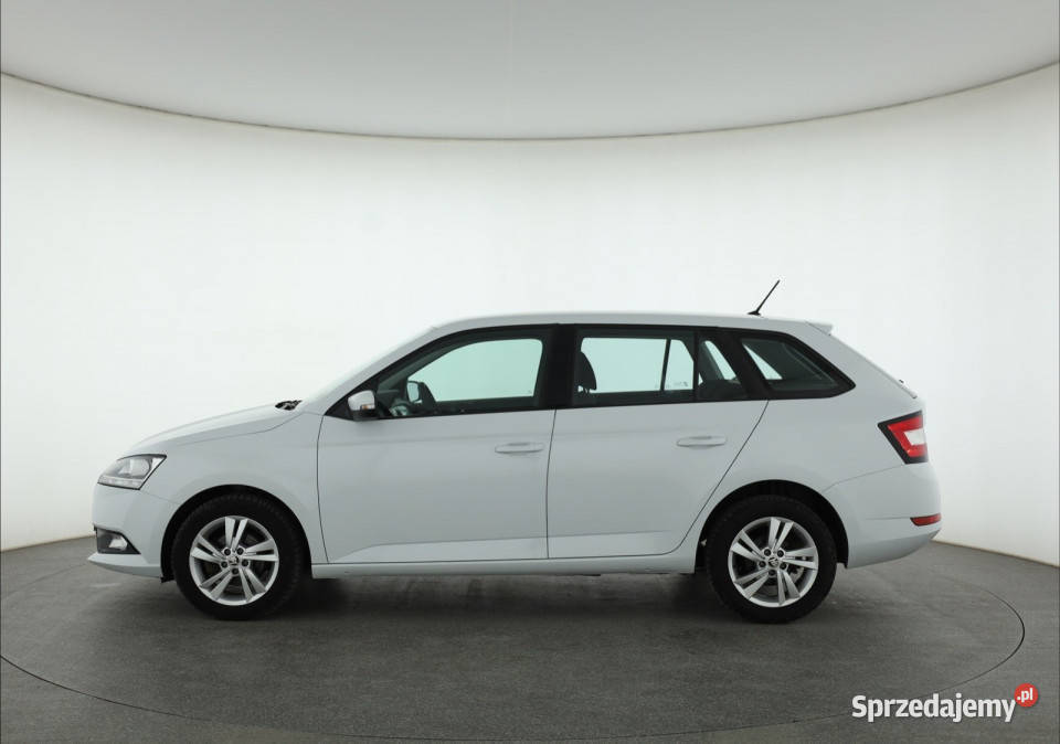 Skoda Fabia 10 TSI światła do jazdy dziennej Piaseczno