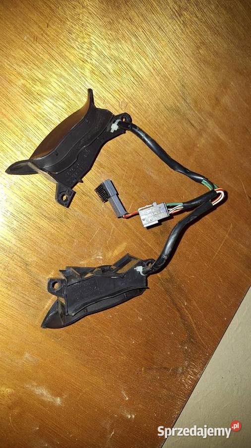 Przyciski kierownicy orginał SAAB 95 Rok produkcji 2000 Pozostałe Kraków sprzedam