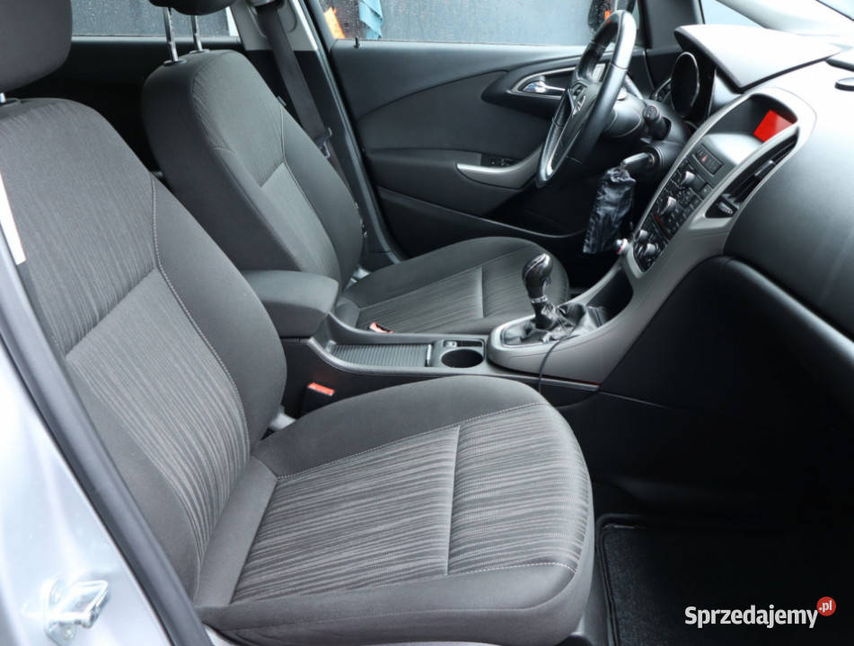 Opel Astra 14 T 103KM Astra Piaseczno