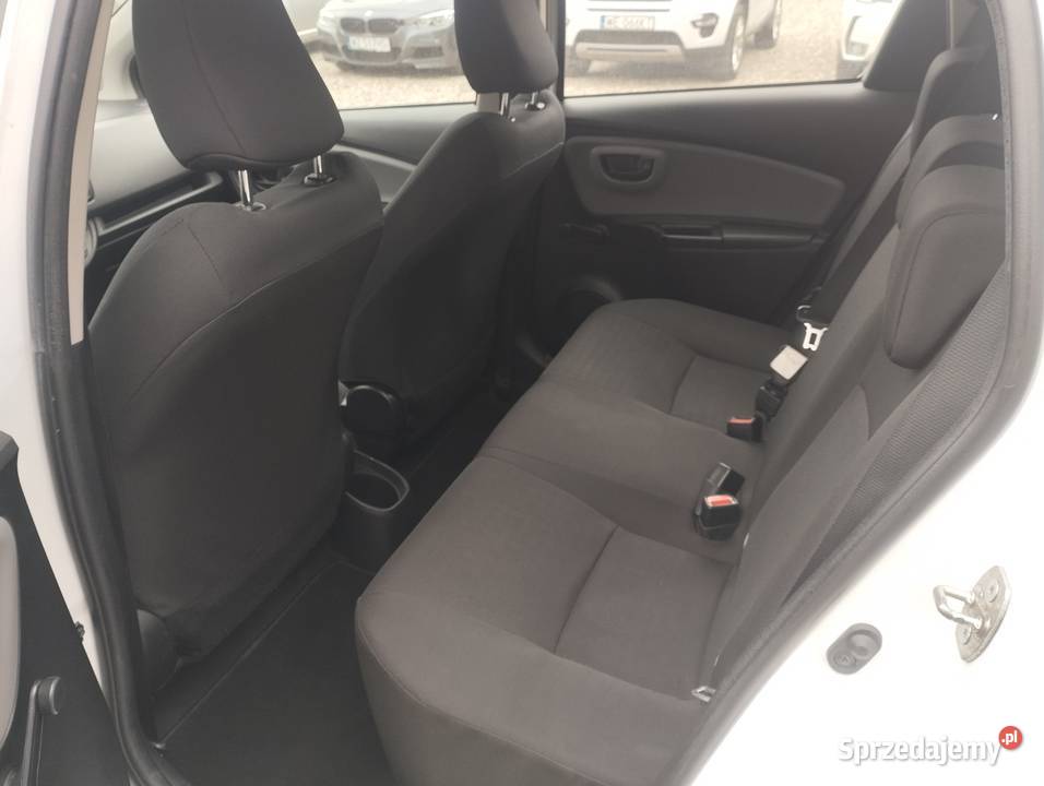 TOYOTA YARIS SALON SERWIS 2018 Rok produkcji 2017 Warszawa