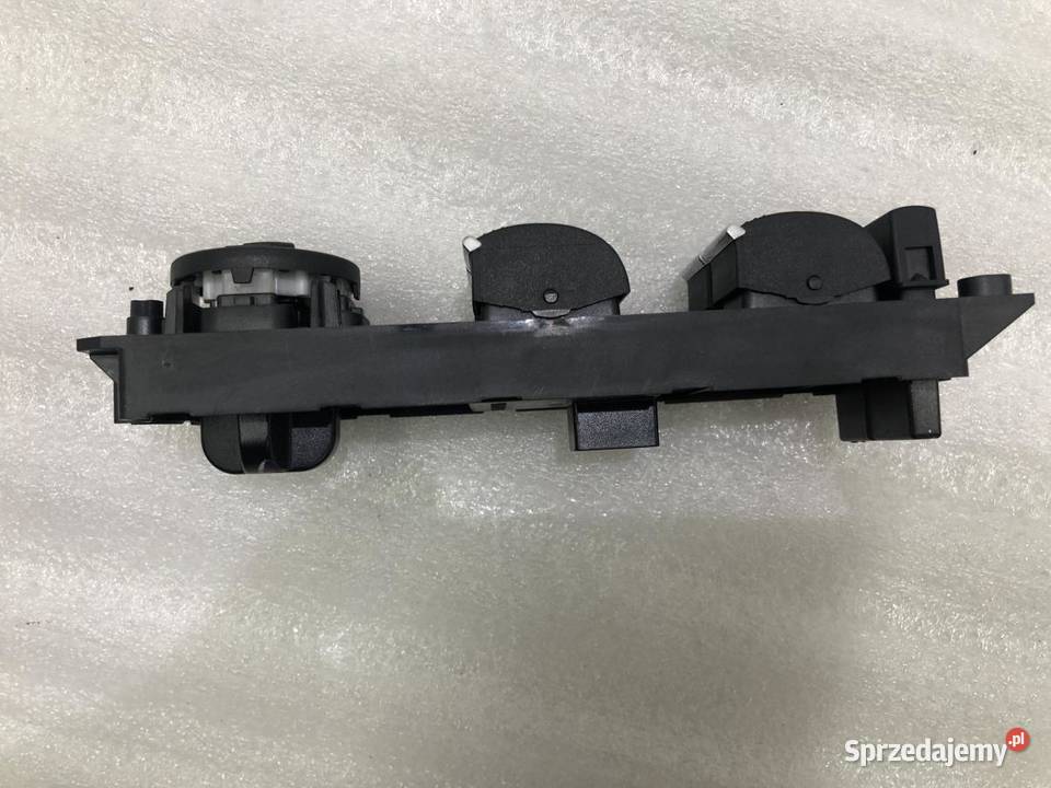 PANEL SZYB LUSTEREK F1ET14A132AB FORD C II osobowe wielkopolskie