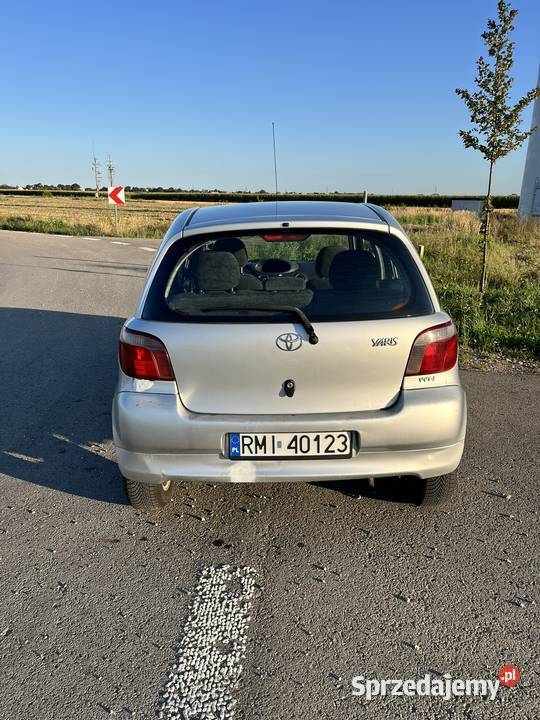 sprzedam toyota yaris 2001 silnik 13 Rok produkcji 2001