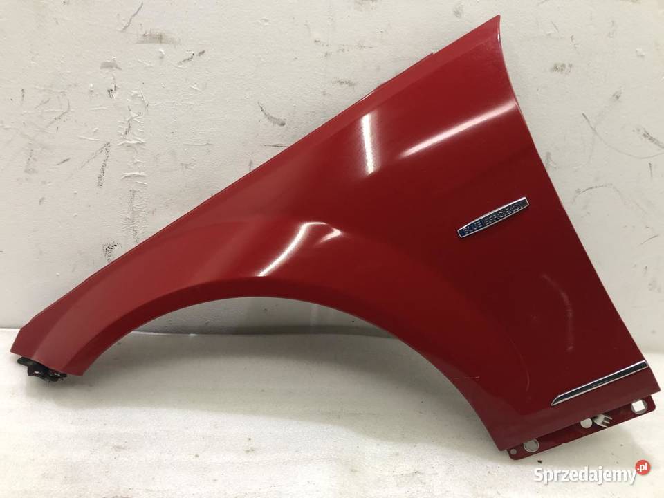 BŁOTNIK LEWY PRZÓD MERCEDES W204 590 osobowe