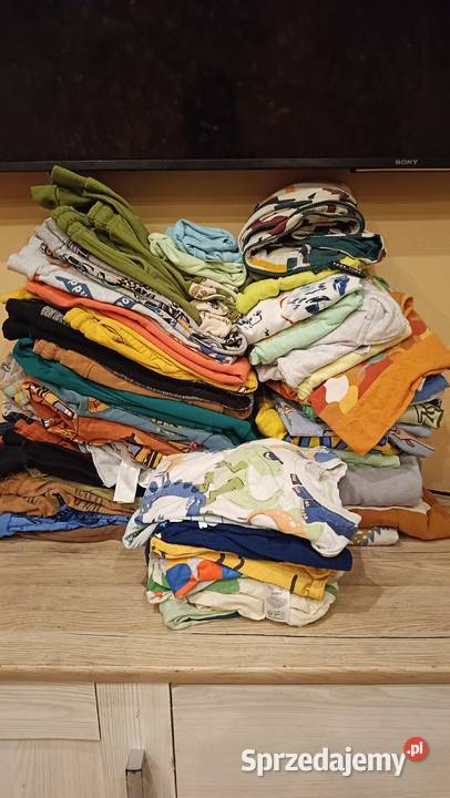 Sprzedam ubranka chłopca Bluzy sprzedam