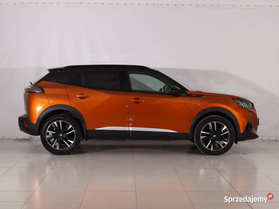 Peugeot 2008 12 PureTech Rok produkcji 2021 Piaseczno