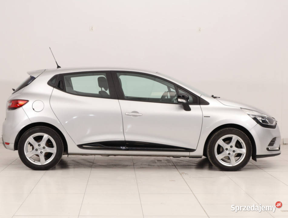 Renault Clio 12 16V gniazdo USB mazowieckie Piaseczno