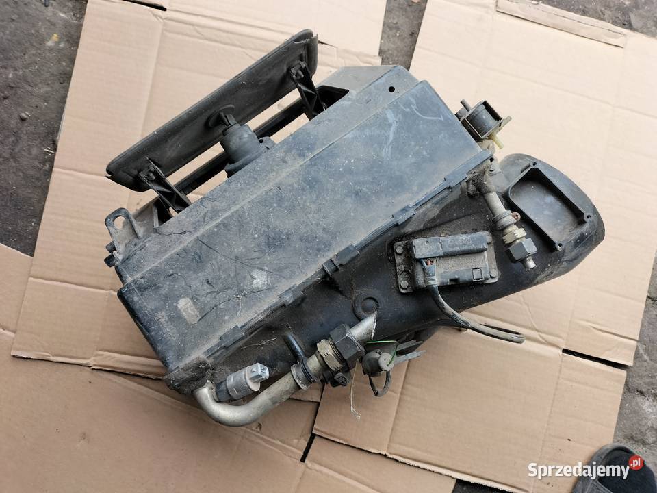 nagrzewnica obudowa nagrzewnicy klimy AUDI 100 Ogrzewanie, wentylacja i klimatyzacja Kamień-Kolonia