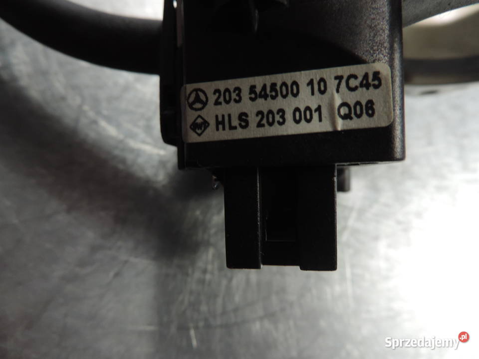 MERCEDES W203 PRZEŁĄCZNIK WYCIERACZEK 20354500 Rok produkcji 2002