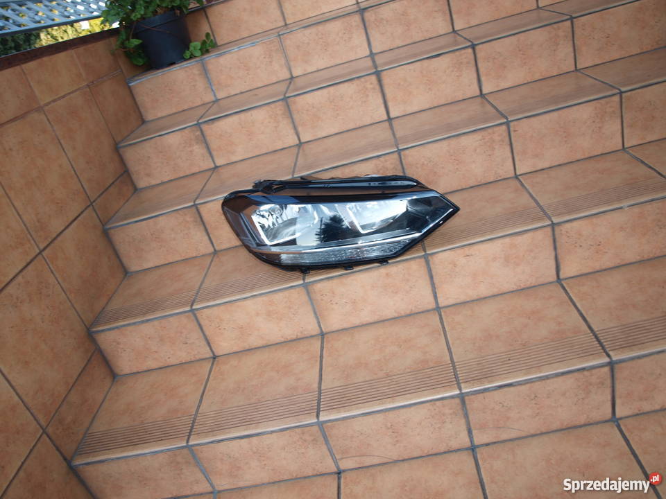 VW Touran lampa prawa przód zwykła 2015 2019r sprzedam