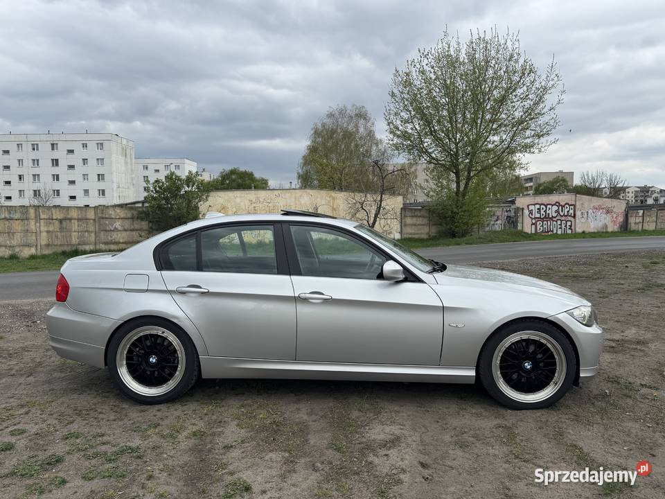 ZAMIENIĘ BMW E90 2010r