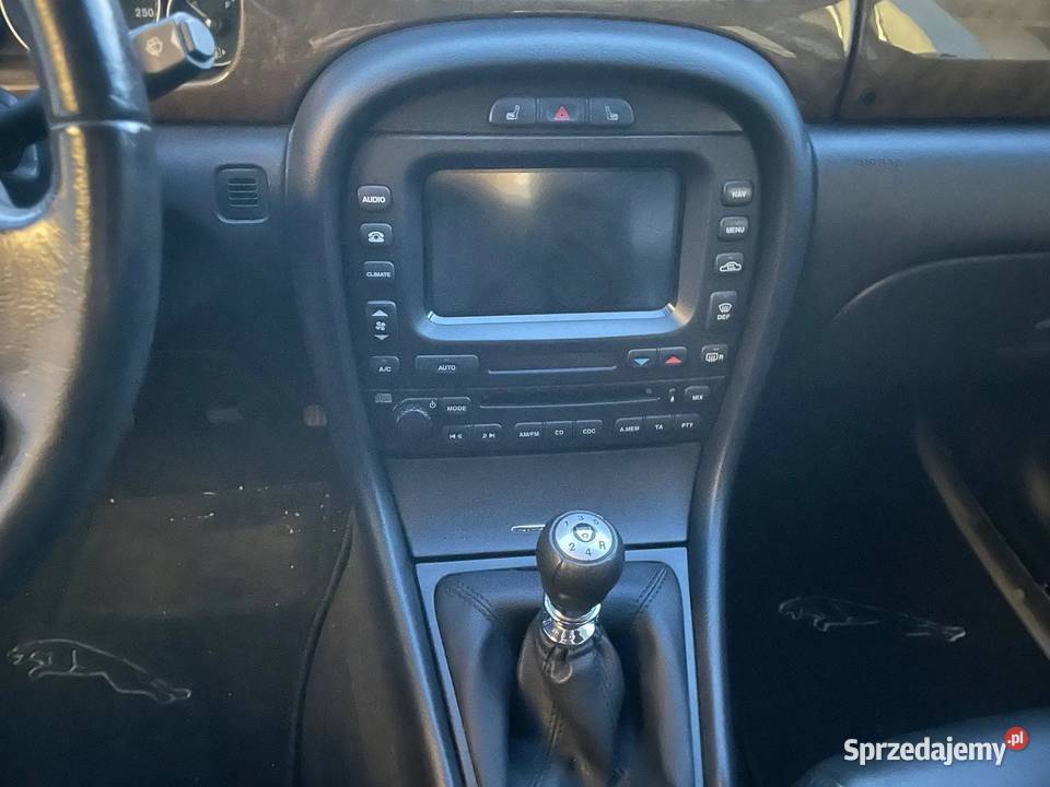 Jaguar Xtype 30 30 4x4 manual 19 zawieszenie KW benzyna Szczerbice