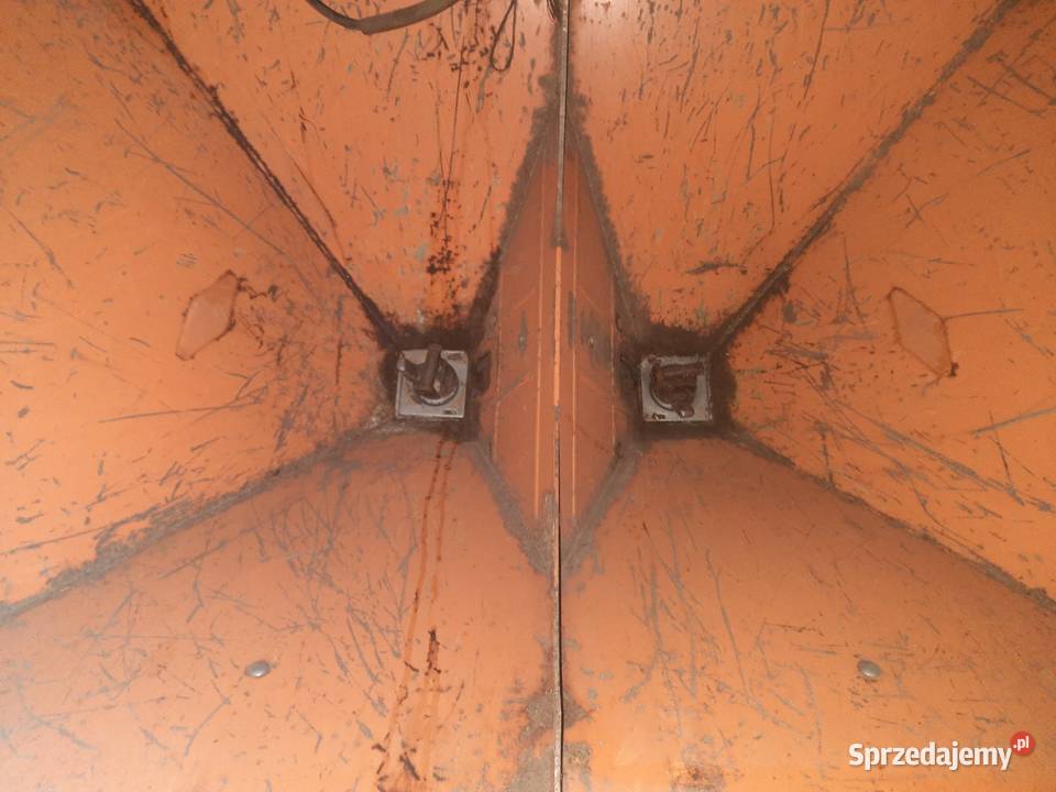 Rozsiewacz nawozy AMAZONE Rossoszyca