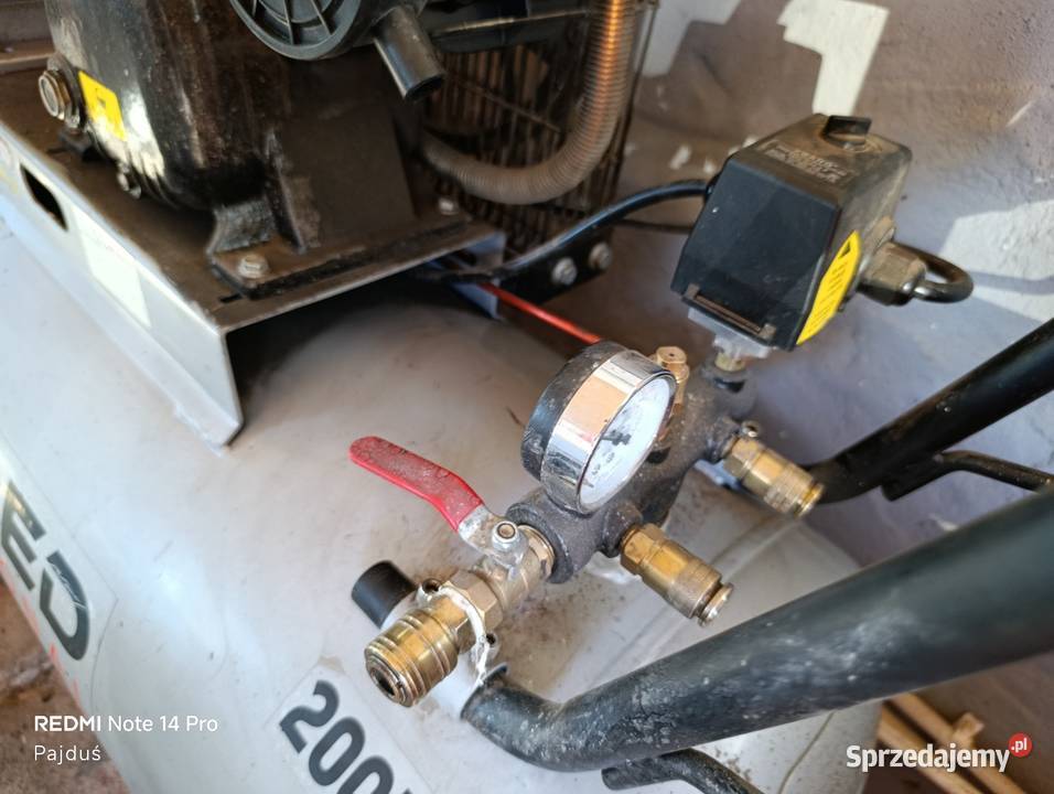 Kompresor sprężarka target 200l 3 cylindry 230v Święciechów sprzedam