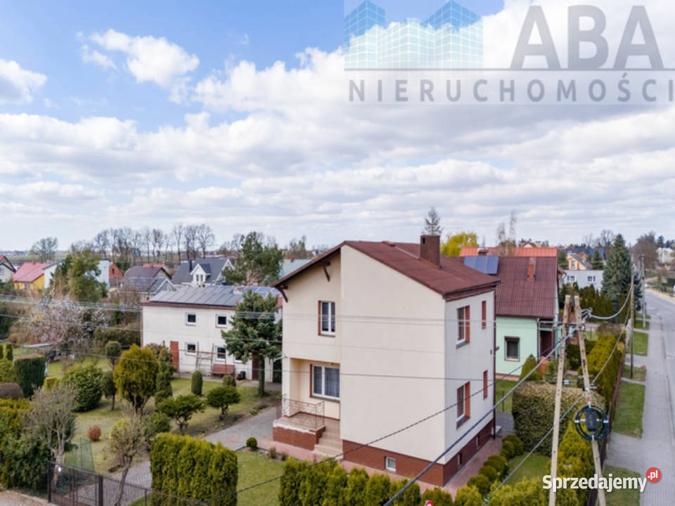 Dom narożnikowy z dużą działką i budynkiem kujawsko-pomorskie Dobre