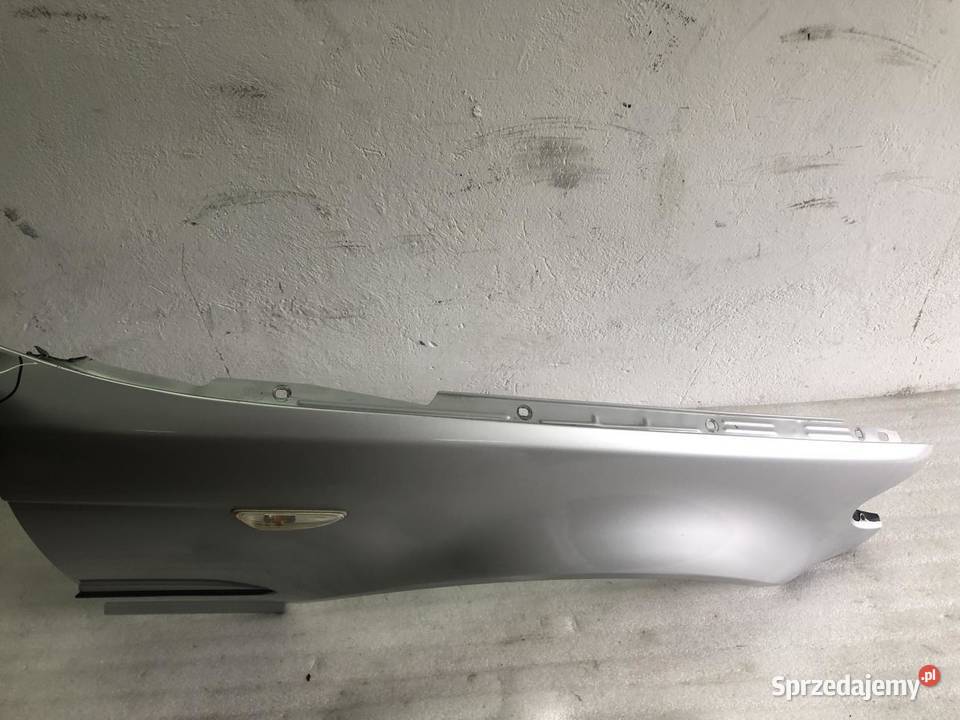 BŁOTNIK PRAWY PRZÓD BMW E46 3547