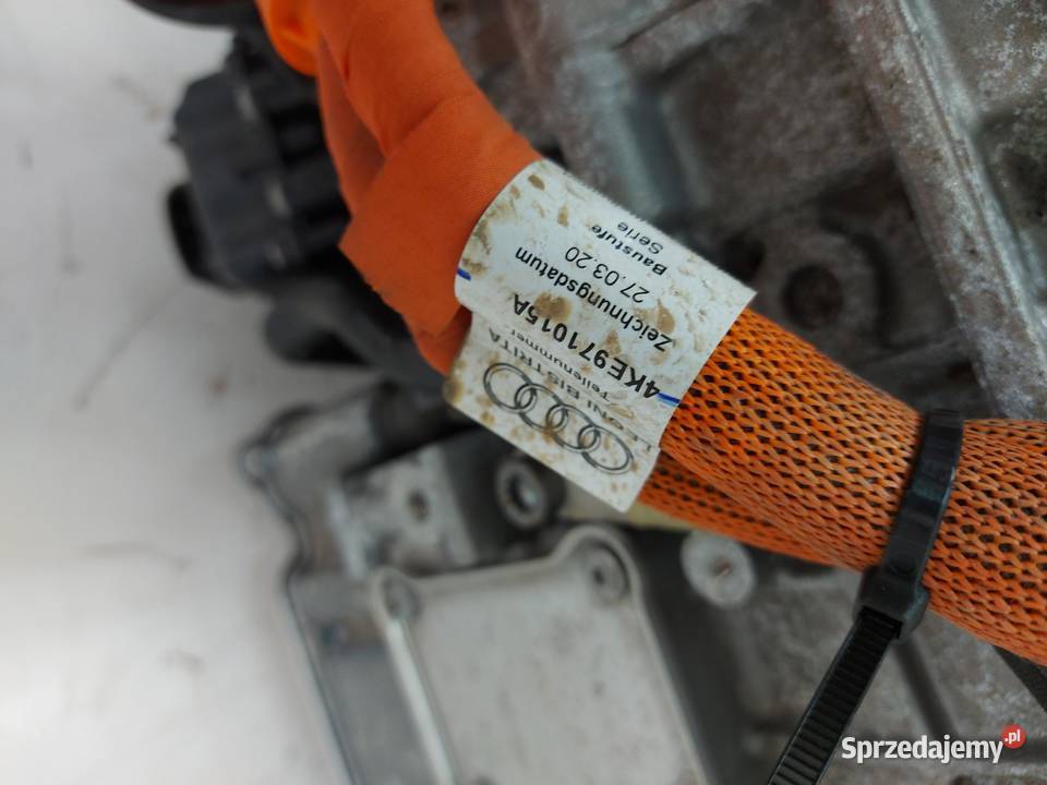 Audi Q8 ETRON silnik elektryczny napęd tylny Komputery