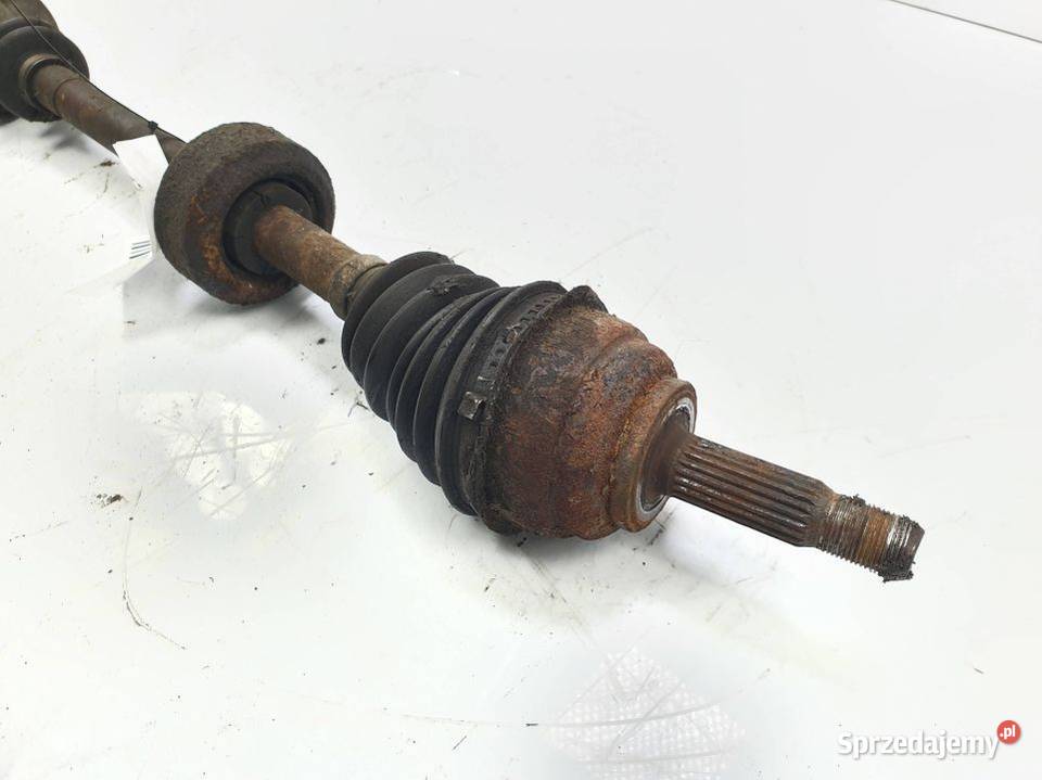 PÓŁOŚ PRAWA PRZÓD RENAULT CLIO osobowe