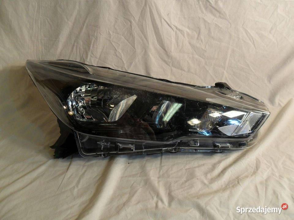 Reflektor Przód strona prawa Nissan Micra K14 Lampy przednie Motoryzacja wielkopolskie Nowy Tomyśl