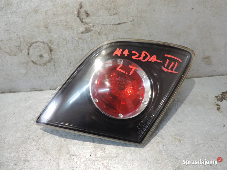LAMPA LEWY TYŁ W KLAPE MAZDA 3 I BK HB osobowe