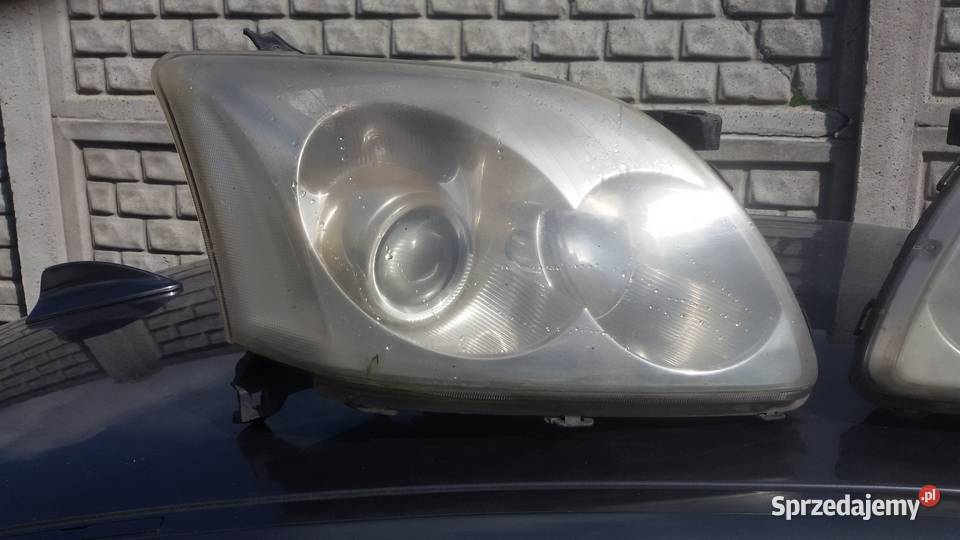 Przednie Lampy Toyota Avensis T25 Elbląg