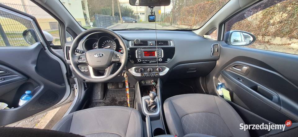 KIA RIO SUPER STAN Sedan 2017r benzyna bmały opolskie Krapkowice