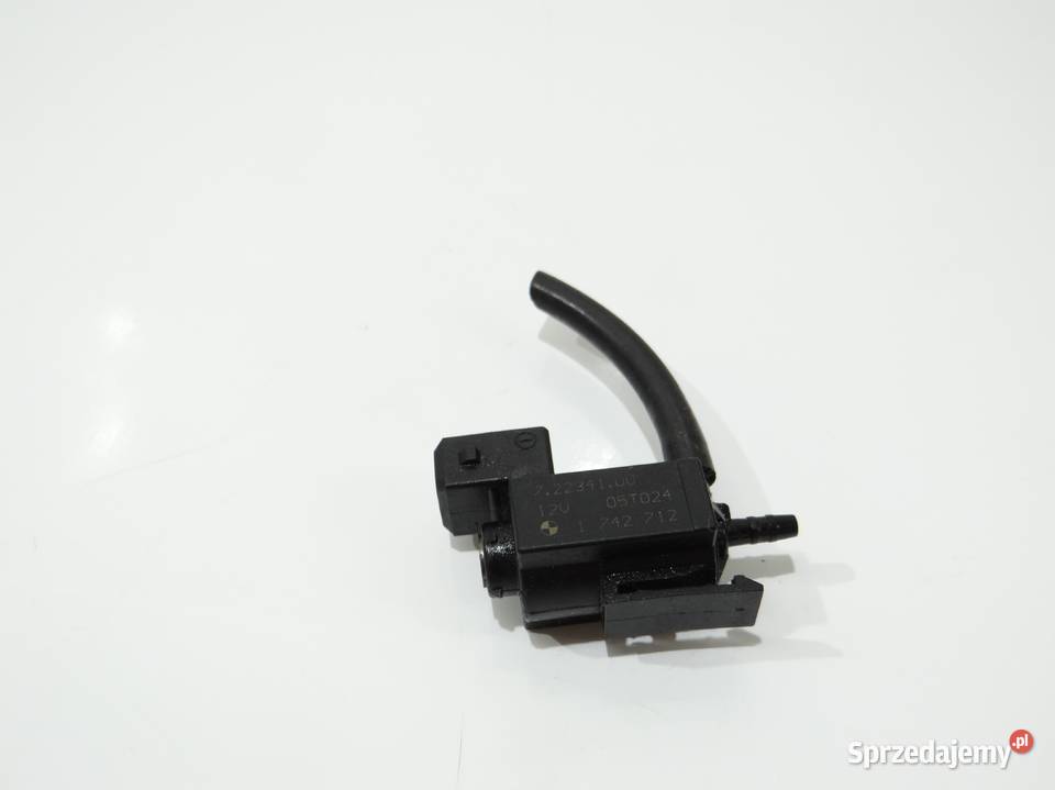 ZAWÓR PODCIŚNIENIA BMW 5 E60 E61 30D 1742712