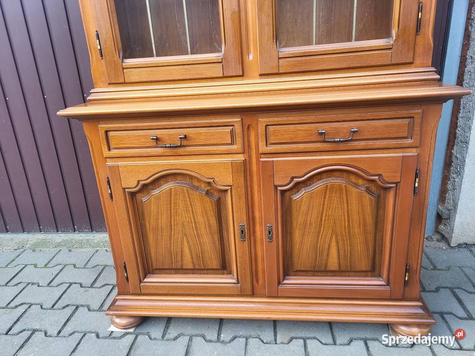 ładna witryna biblioteka orzechowa z szufladami Sypniewo