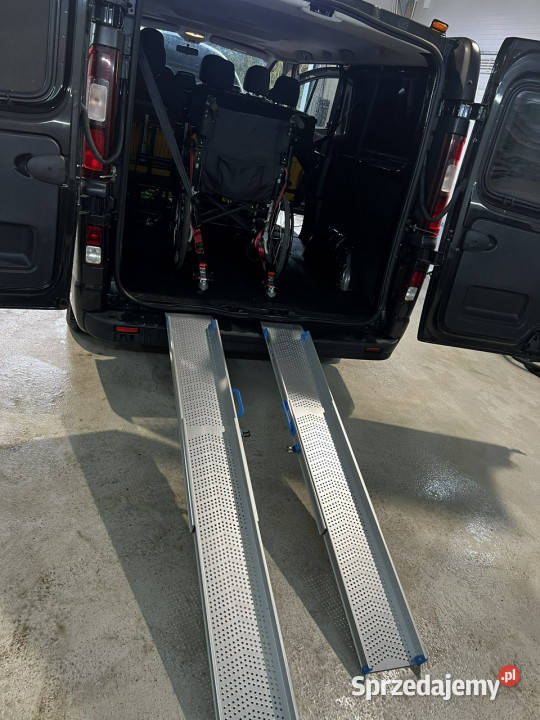 Opel Vivaro Pojazd do Przewozu Osoby Gdów