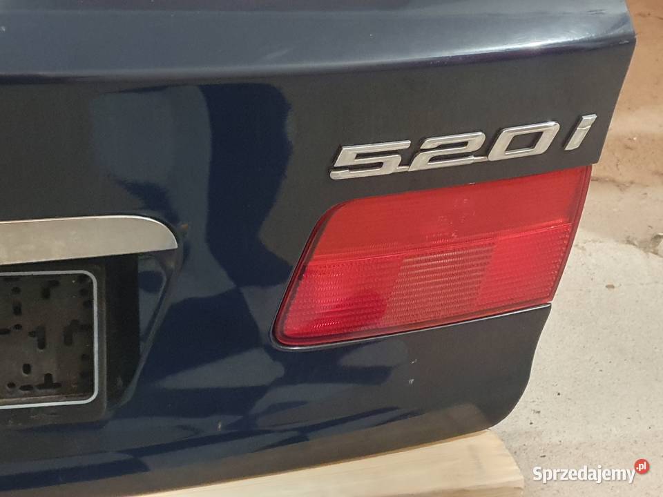 Sprzedam ładną klapę bagażnika bmw e39 kombi wielkopolskie Czarnków sprzedam
