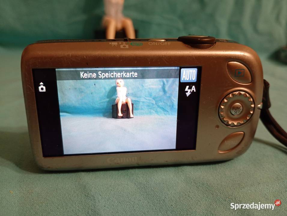 Maleńki Canon Ixus 100 IX Zmieści się w każdej