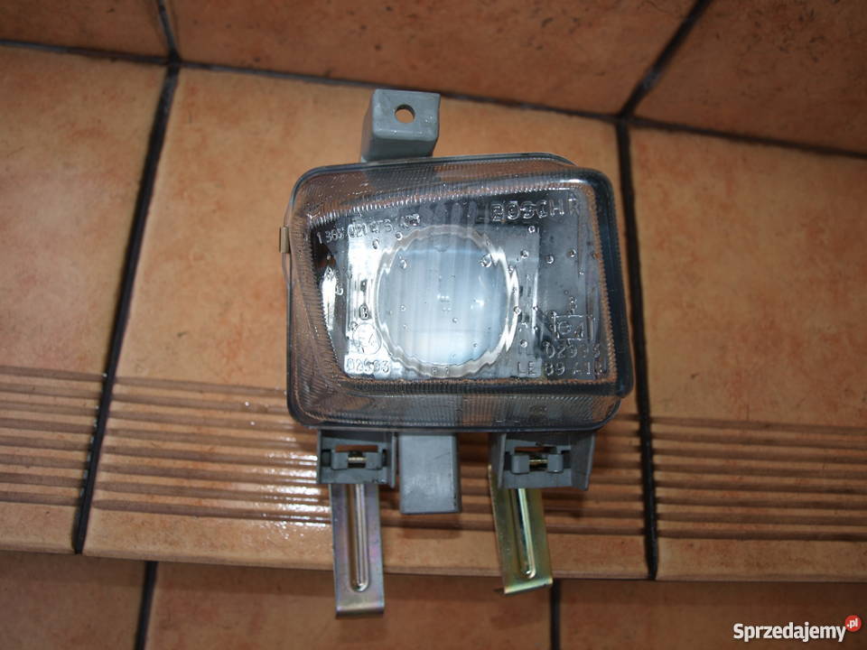 Opel Astra 1 Halogen prawy 1991 1997r soczewkowy Kalisz